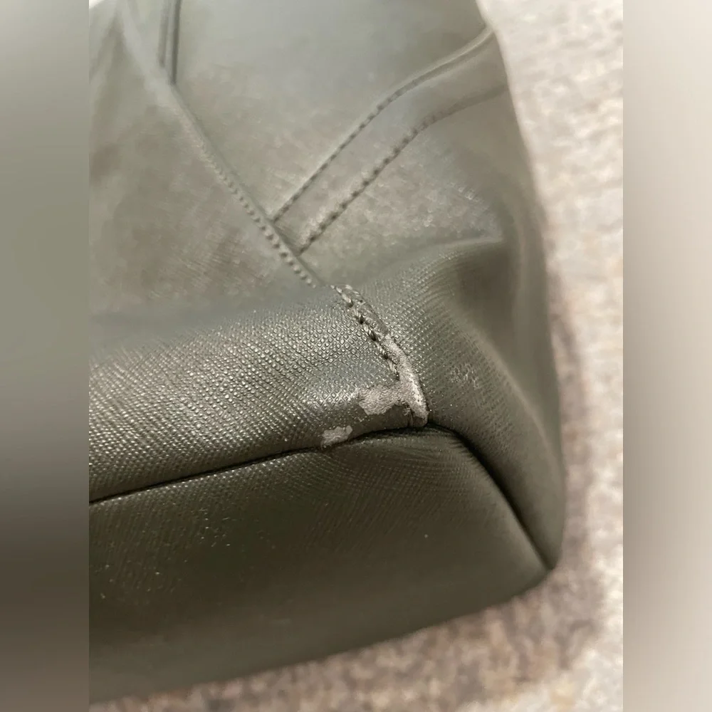 Lululemon All Day Tote Olive Green Shoulder Bag - Picture 7 of 13